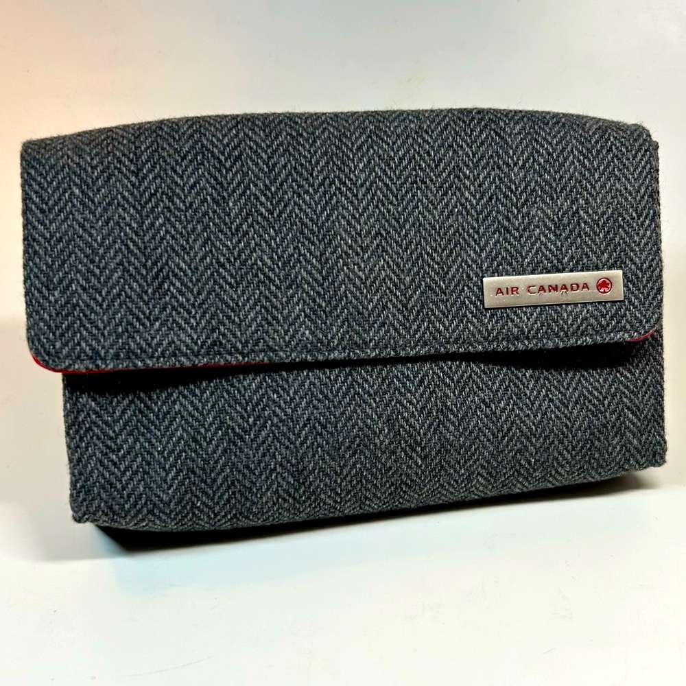 Air Canada Business First Class Amenity Kit Travel Toiletry Bag.